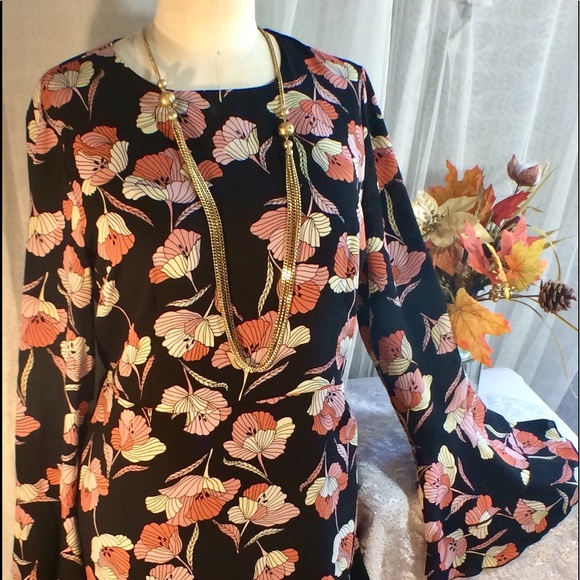 Who What Wear Dresses & Skirts - Long Sleeve Dress w/Poppy Print ⭐️ MIX & MATCH